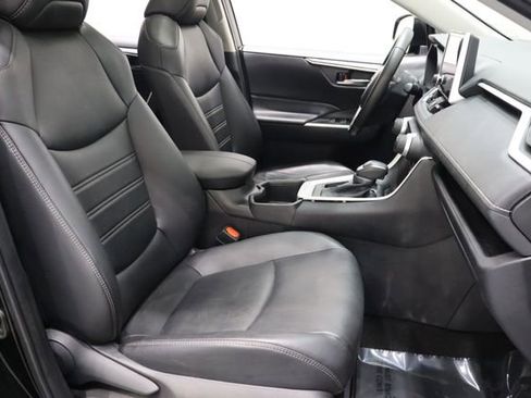 Used 2024 Toyota RAV4 XLE Premium image 15