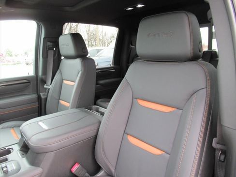 New 2026 GMC Sierra 2500 AT4 w/ AT4 Premium Plus Package AWD/4WD image 22