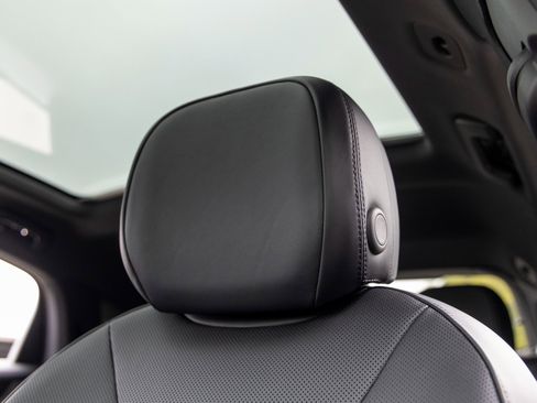 New 2026 Porsche Cayenne Coupe image 27