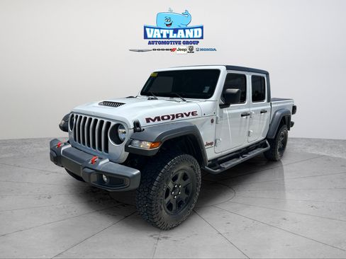 Used 2023 Jeep Gladiator Mojave AWD/4WD image 16