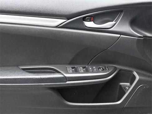 Used 2019 Honda Civic Sport image 11