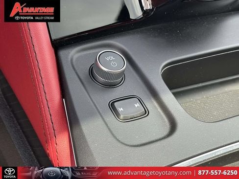 Used 2025 Acura MDX A-Spec AWD/4WD image 38