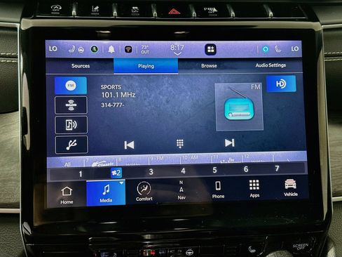 Used 2023 Jeep Grand Cherokee L Limited AWD/4WD image 15