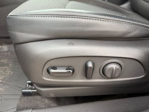 Used 2021 Buick Encore GX Preferred w/ Cold Weather Comfort Package image 16