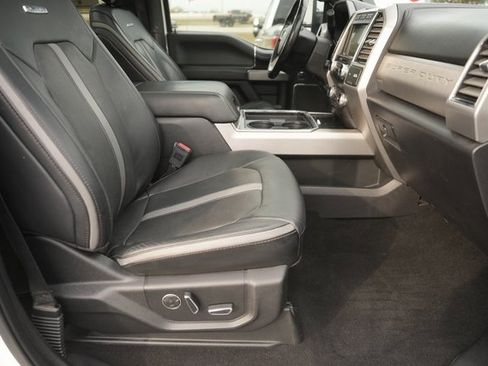Used 2019 Ford F250 Platinum w/ Platinum Ultimate Package image 19