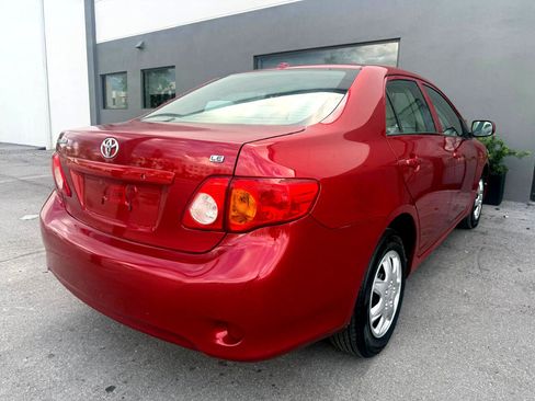 Used 2010 Toyota Corolla LE image 2