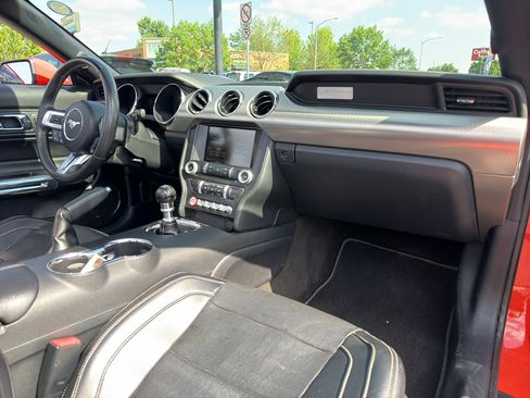 Used 2015 Ford Mustang GT Premium w/ Equipment Group 401A RWD image 19
