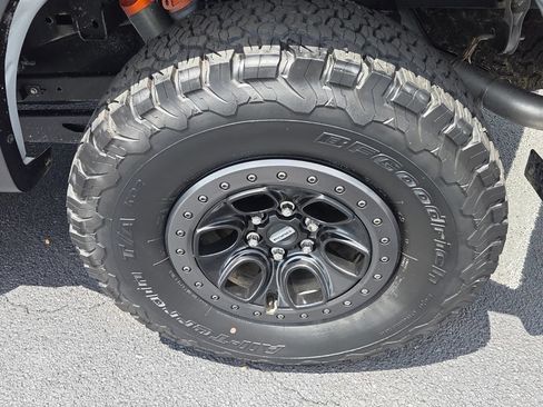 Used 2023 Ford F150 Raptor AWD/4WD image 13