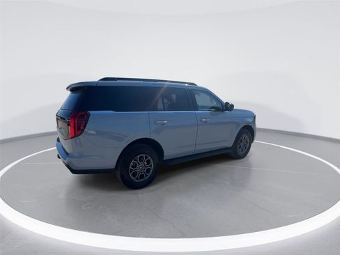 Certified 2025 Ford Expedition Active image 8