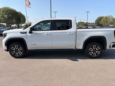 Used 2023 GMC Sierra 1500 AT4 w/ Technology Package AWD/4WD image 11