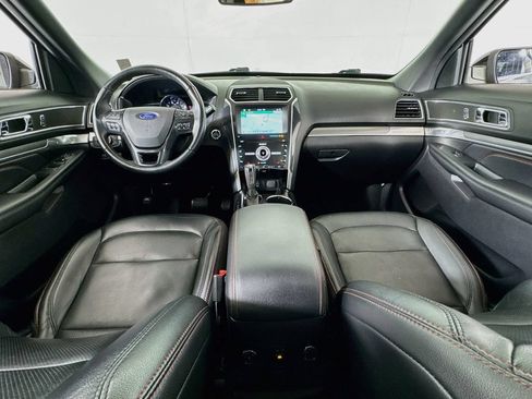Used 2019 Ford Explorer Sport AWD/4WD image 29