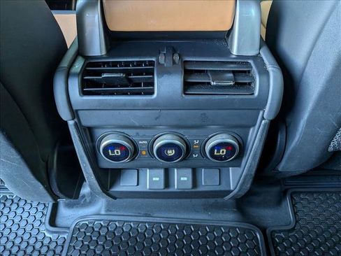 Certified 2023 Land Rover Defender 130 X-Dynamic SE AWD/4WD image 18
