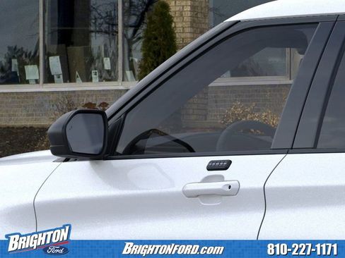 Used 2026 Ford Explorer Active w/ Active Comfort Package image 21