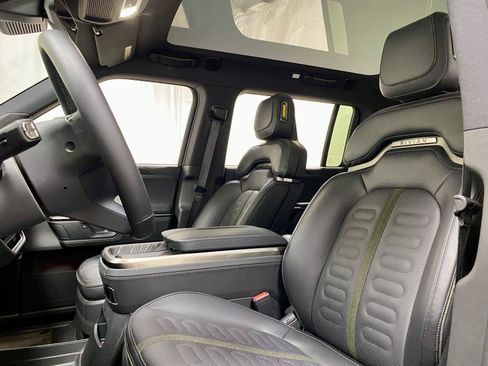 Used 2025 Rivian R1S Adventure AWD/4WD image 13