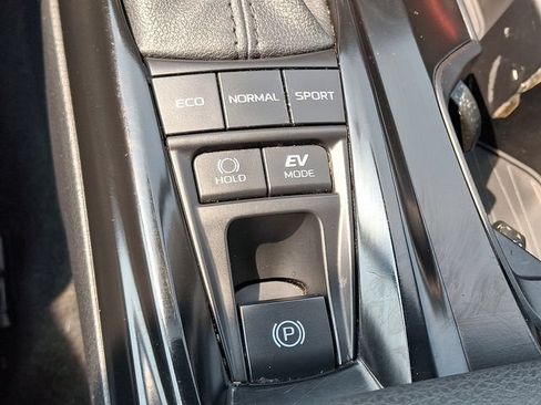 Certified 2025 Toyota Camry SE FWD image 20