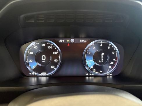 Used 2020 Volvo XC90 T6 Momentum image 24