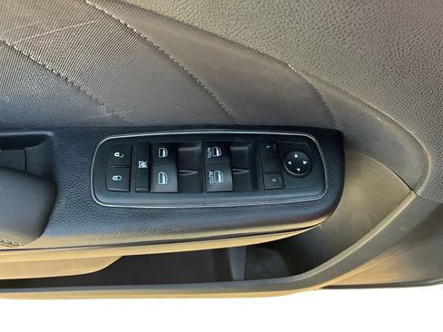 Used 2019 Dodge Charger R/T w/ Driver Confidence Group RWD image 17