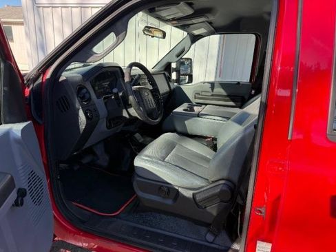 Used 2015 Ford F250 XL w/ Snow Plow Prep Package image 17