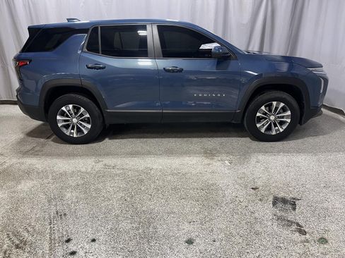 Used 2025 Chevrolet Equinox LT FWD image 1