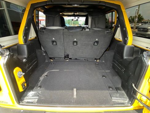 Used 2021 Jeep Wrangler Unlimited Sport AWD/4WD image 26