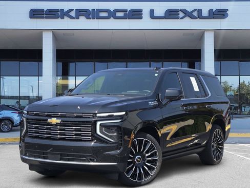 Used 2025 Chevrolet Tahoe High Country AWD/4WD image 1