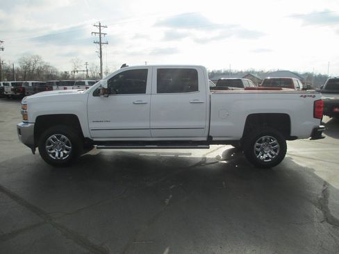 Used 2019 Chevrolet Silverado 2500 LTZ w/ Duramax Plus Package image 10