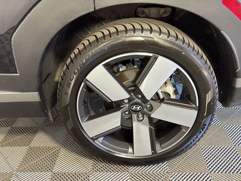 Used 2025 Hyundai Santa Fe Limited AWD/4WD image 22