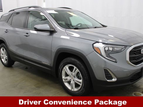 Used 2019 GMC Terrain SLE w/ Driver Convenience Package image 4