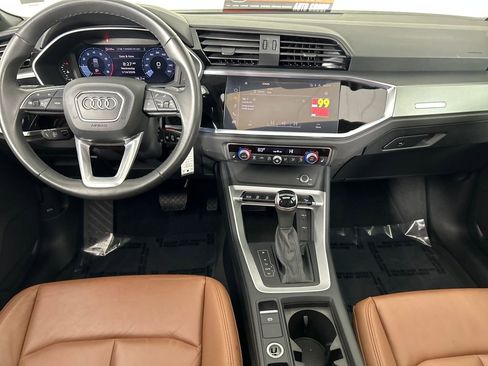 Used 2025 Audi Q3 2.0T Premium image 18