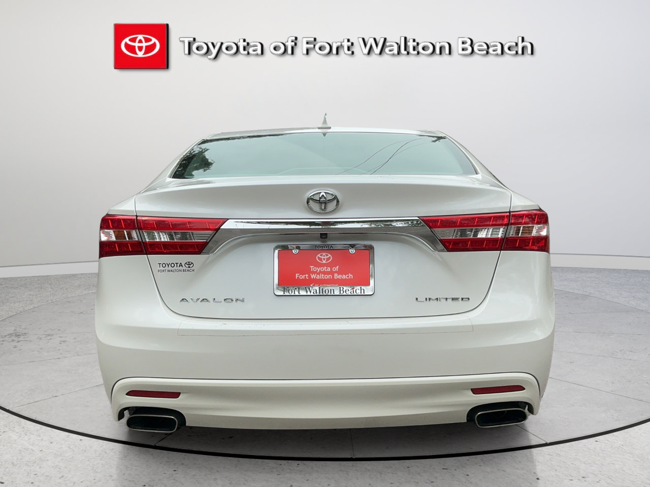 Used 2015 Toyota Avalon Limited FWD image 5