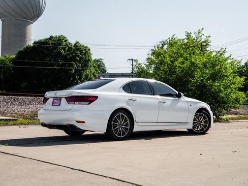 Used 2013 Lexus LS 460 w/ F-Sport Pkg RWD image 49