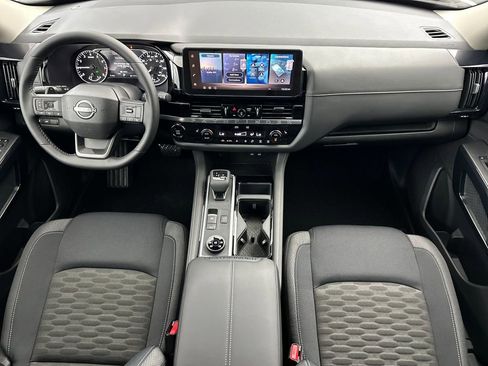 New 2026 Nissan Pathfinder SV image 12