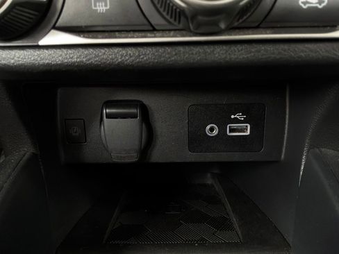 Used 2025 Nissan Versa SV FWD image 23