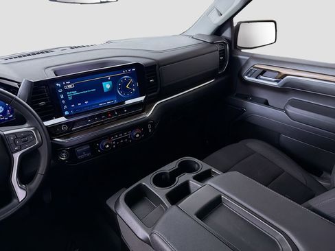 Used 2024 Chevrolet Silverado 1500 LT w/ Convenience Package II image 26