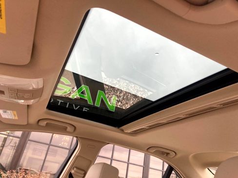 Used 2012 Mercedes-Benz C 300 4MATIC Sedan image 23