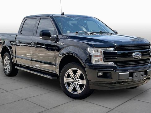 Used 2018 Ford F150 Lariat w/ Equipment Group 502A Luxury AWD/4WD image 3