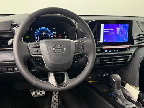 Used 2026 Toyota Camry SE w/ Convenience Package FWD image 26