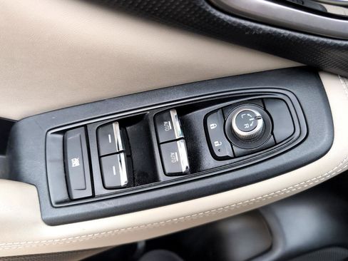 Used 2020 Subaru Forester Limited image 15