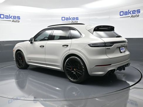 Used 2021 Porsche Cayenne GTS image 6
