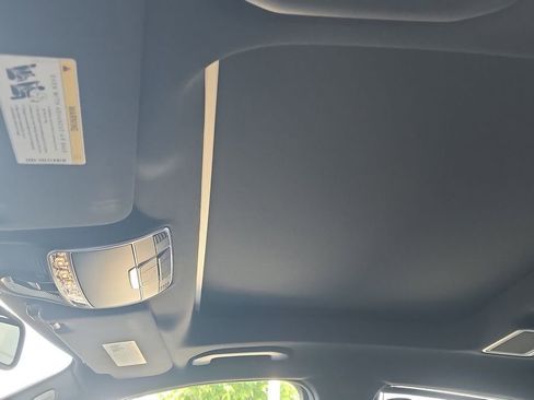 Used 2016 Mercedes-Benz S 550 Sedan image 19