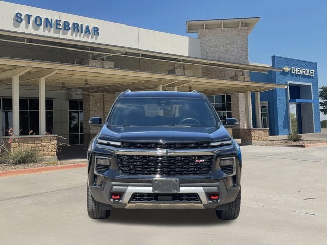 Used 2025 Chevrolet Traverse Z71 w/ Enhanced Driving Package AWD/4WD image 9