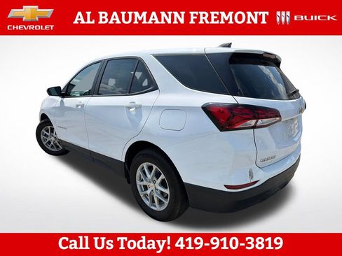 Used 2023 Chevrolet Equinox LS w/ LS Convenience Package FWD image 4