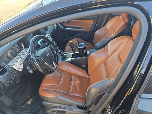 Used 2015 Volvo V60 T5 Platinum image 9