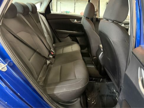 Used 2019 Kia Forte LXS FWD image 24