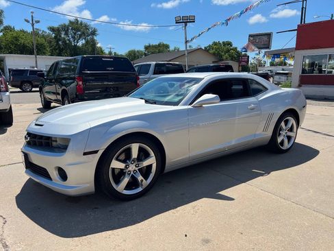 Used 2012 Chevrolet Camaro SS RWD image 2