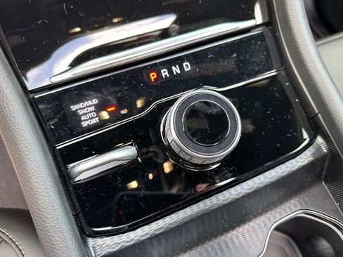 New 2025 Jeep Grand Cherokee Limited image 26