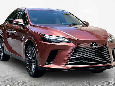 Used 2025 Lexus RX 350 Premium w/ Accessory Package AWD/4WD image 3