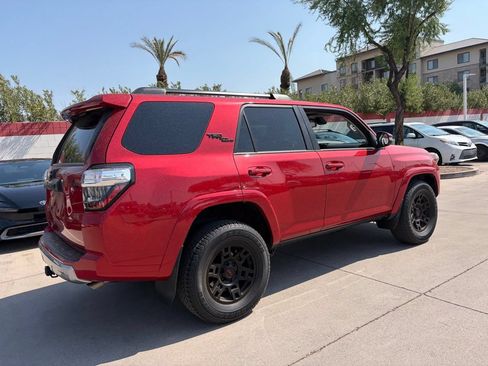 Used 2021 Toyota 4Runner TRD Off-Road Premium w/ Moonroof Package AWD/4WD image 2