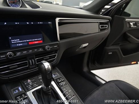 Used 2020 Porsche Macan S image 30