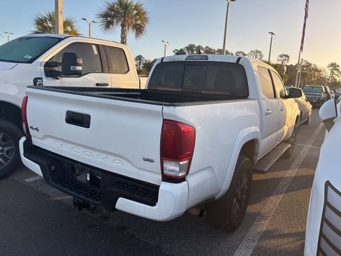 Used 2023 Toyota Tacoma SR5 image 3